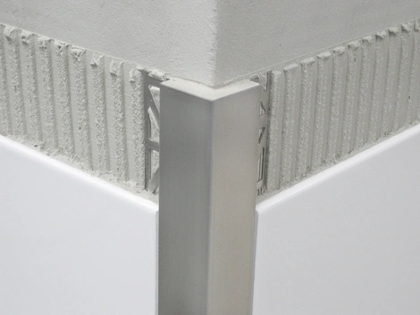 Blanke Corn-E Abschlussprofil Edelstahl gebürstet 2000x10 mm